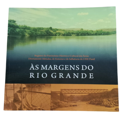 Livro - Às MArgens do Rio Grande - Pedro Coimbra (Usado)